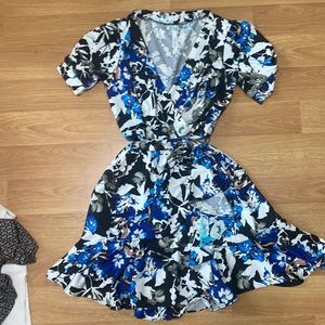 Patterned ruffle knee length dress